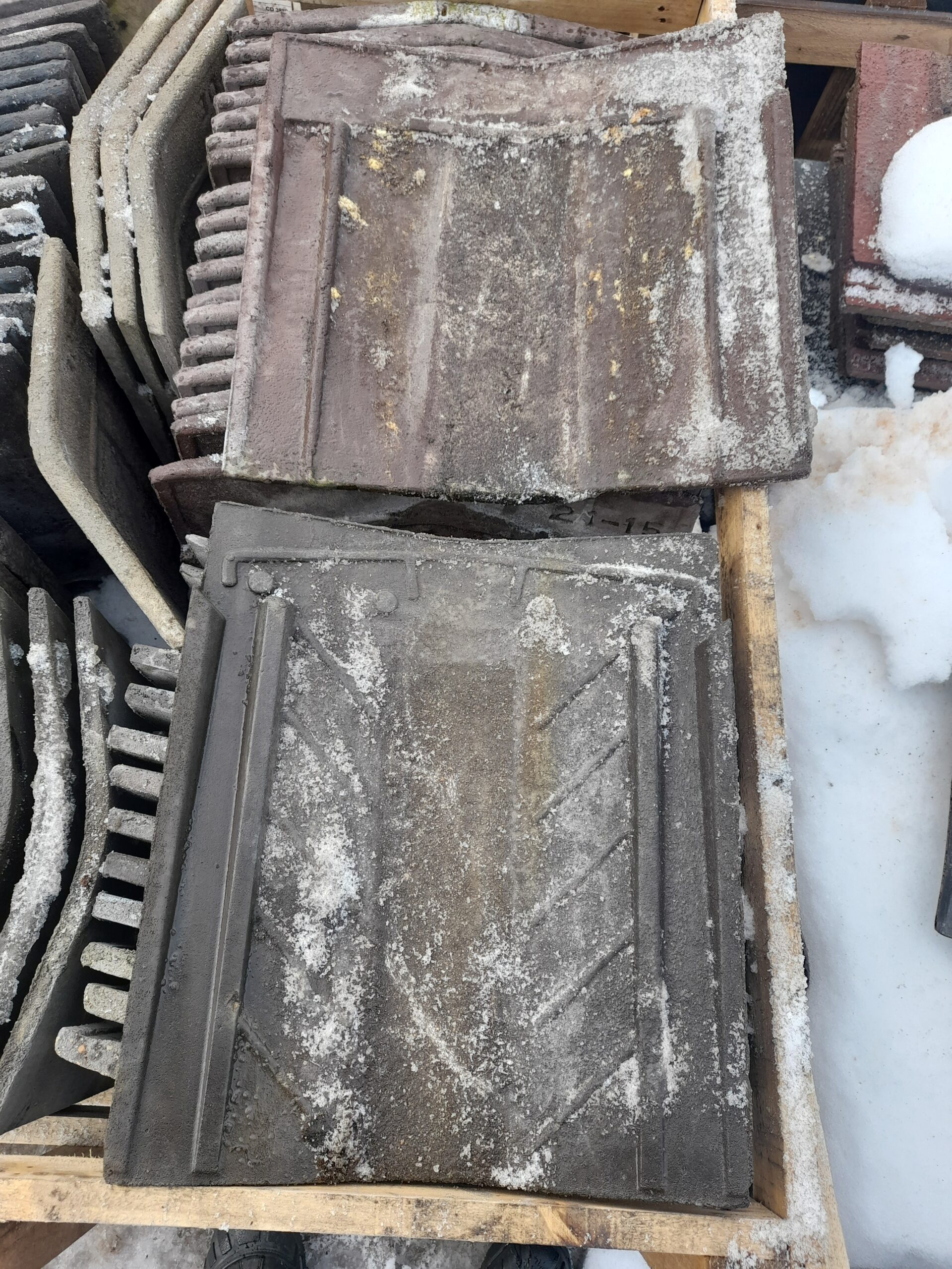 Reclaimed Large Format Modern / Stonewold Concrete Valley Tiles Per 10 Roofing and Salvage Depot