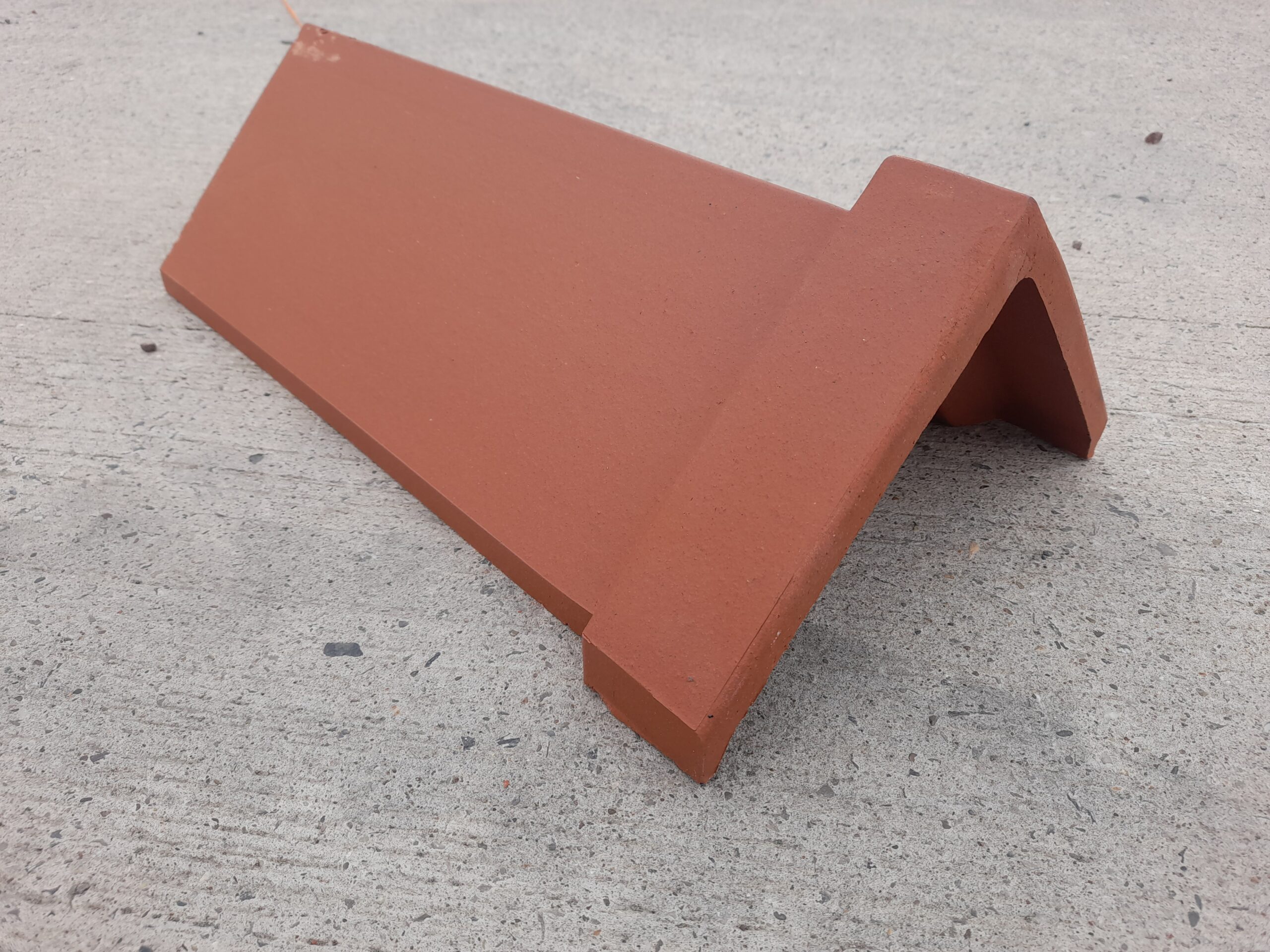 New Marley 450mm Red Smooth Clay 90° Capped Angle Ridge Tiles Per